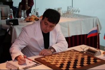 Александр Шварцман. Многократный чемпион мира по русским, международным и бразильским шашкам